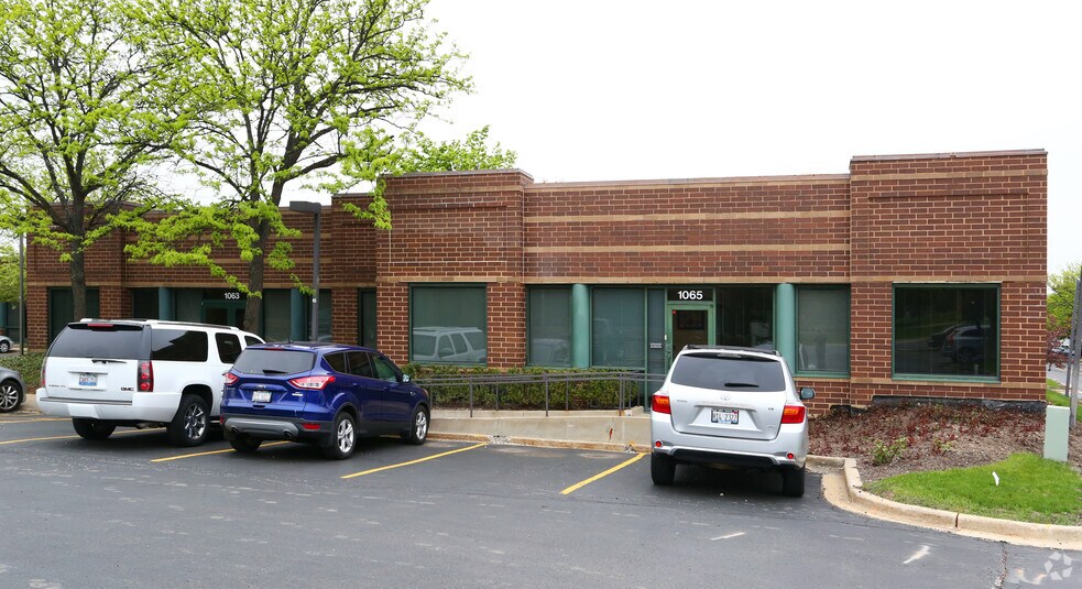 More Photos Of 1091-1099 W Hawthorn Dr, Itasca Unknown For Lease
