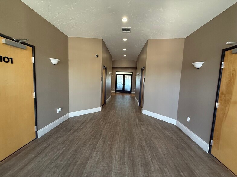 More Photos Of 1002 Marble Heights Dr, Marble Falls Medical For Lease