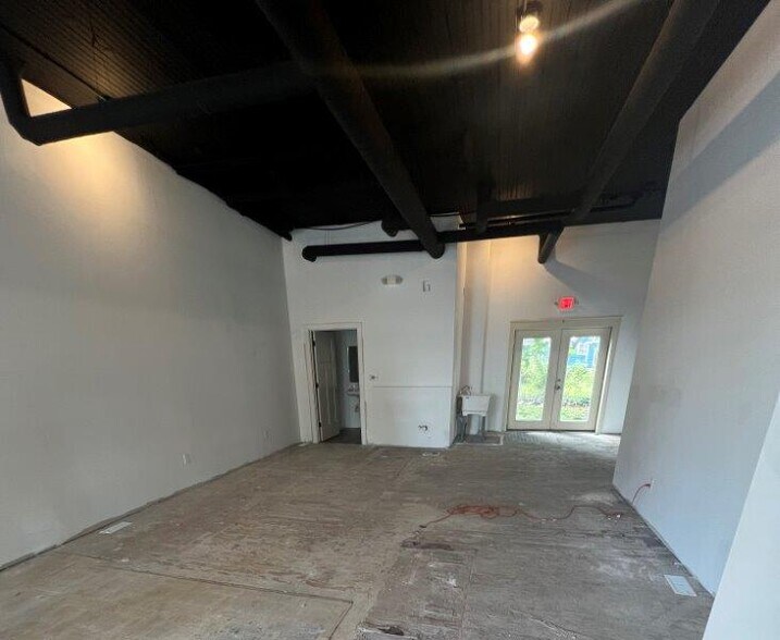 More Photos Of 9519 Main St, Whitmore Lake Storefront Retail Residential For Lease