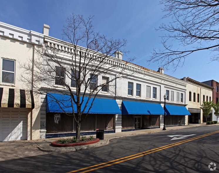 More Photos Of 270 W Main Ave, Gastonia Storefront Retail Residential For Lease