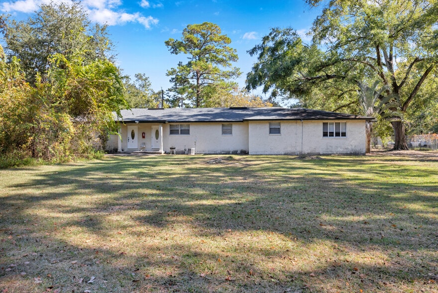 More Photos Of 1130 Fountain Rd, Jacksonville Apartments For Sale