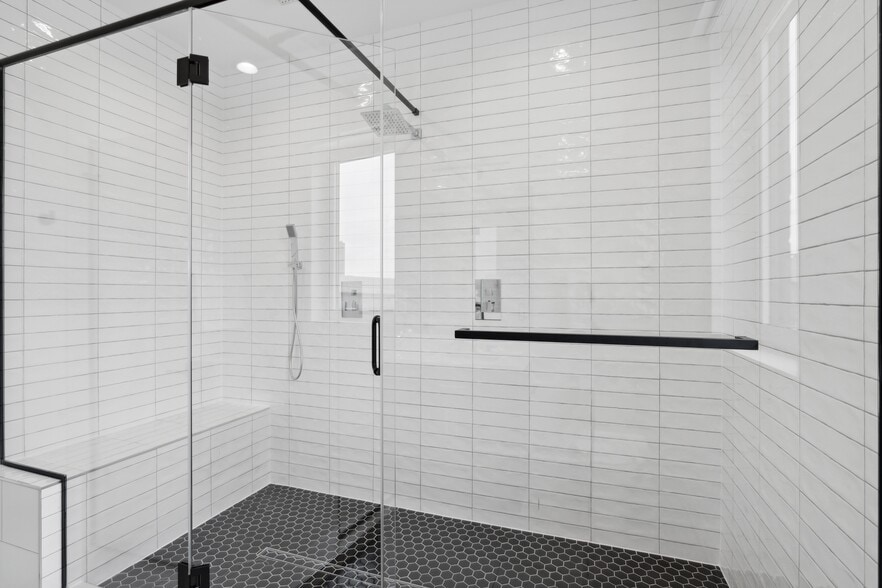 More Photos Of , Chicago Multifamily For Sale