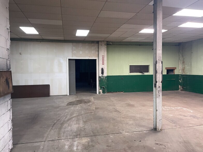 More Photos Of 1015 12th NE st, Canton Industrial For Sale