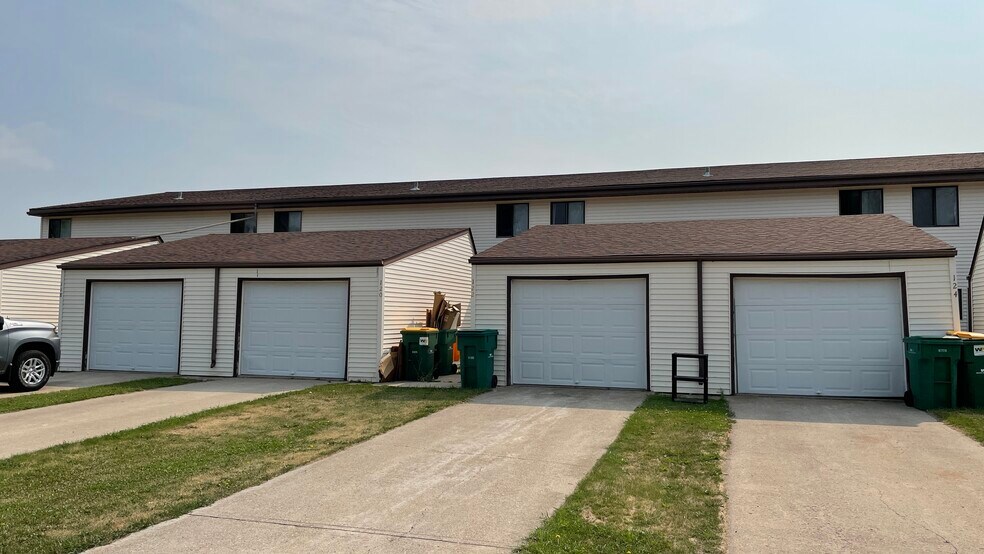 More Photos Of 114 8th Ave SE, Mayville Apartments For Sale