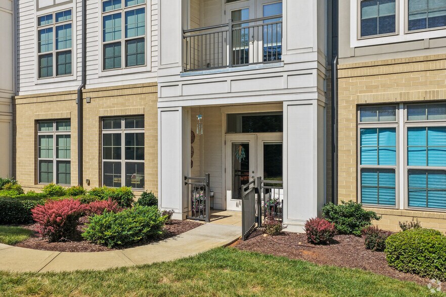 More Photos Of 7420 N Rea Park Ln, Charlotte Apartments For Lease