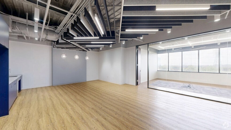 More Photos Of 11200 Richmond Ave, Houston Office For Lease