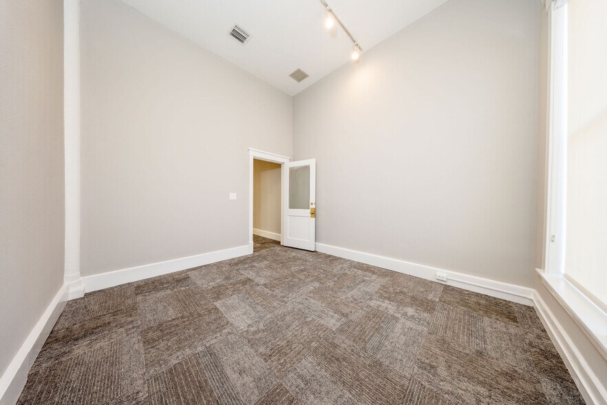 More Photos Of 121 E 1st St, Sanford Office Residential For Sale