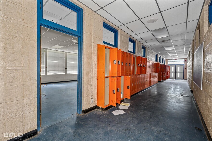 More Photos Of 200 All Saints Rd, Pelican Schools For Sale