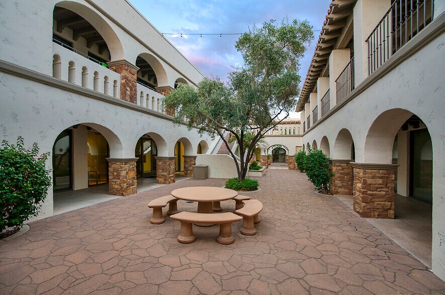 More Photos Of 11000 N Scottsdale Rd, Scottsdale Medical For Lease