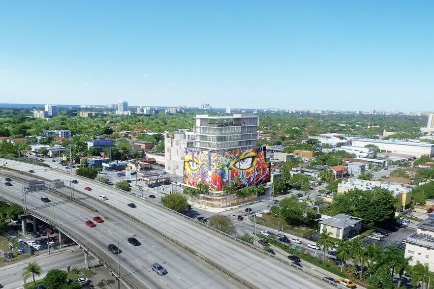 More Photos Of 420 SW 7th St, Miami Land For Lease