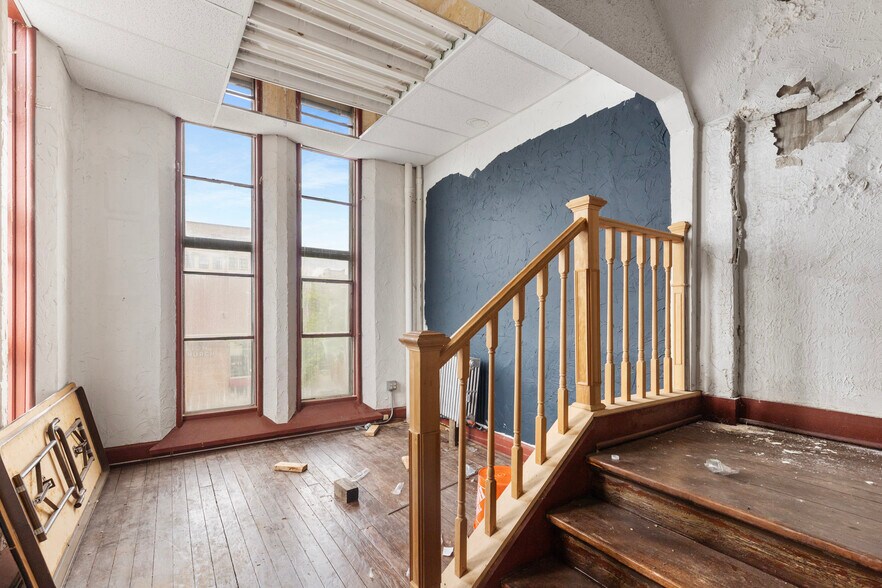 More Photos Of 124-140 W Garfield Ave, Milwaukee Religious Facility For Sale