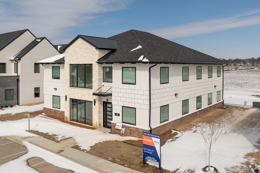 Primary Photo Of 7631 E 126th St S, Bixby Coworking Space