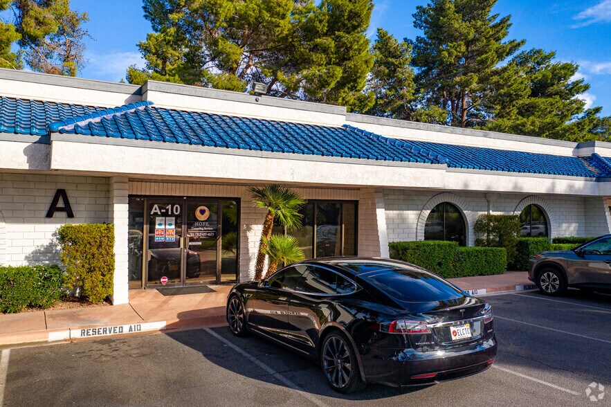 More Photos Of 601 S Rancho Dr, Las Vegas Medical For Sale