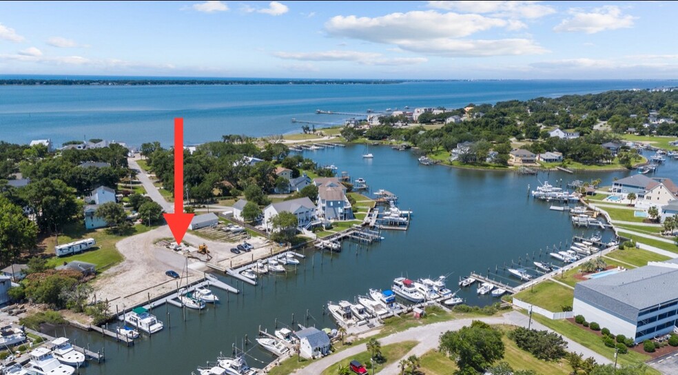 Primary Photo Of 101 Roanoke Ave, Morehead City Marina For Sale