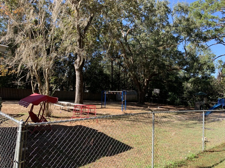 More Photos Of 1906 Talpeco Rd, Tallahassee Daycare Center For Sale