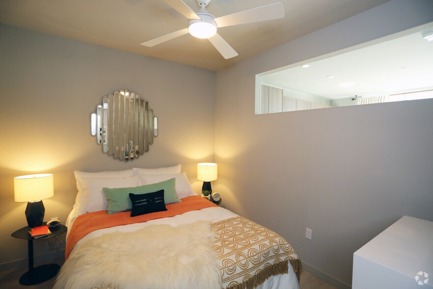 More Photos Of 750 S Grand Ave, Los Angeles Apartments For Lease