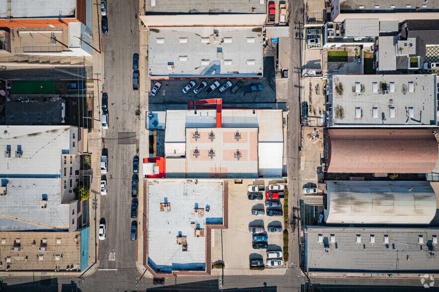 More Photos Of 212 Eucalyptus Dr, El Segundo Office For Sale