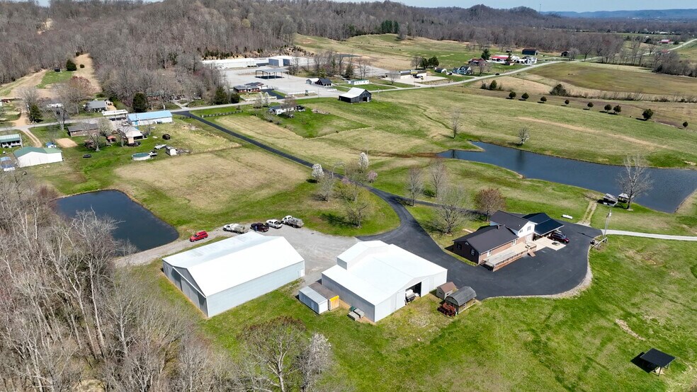 More Photos Of 8521 Liberty Rd, Campbellsville Land For Sale