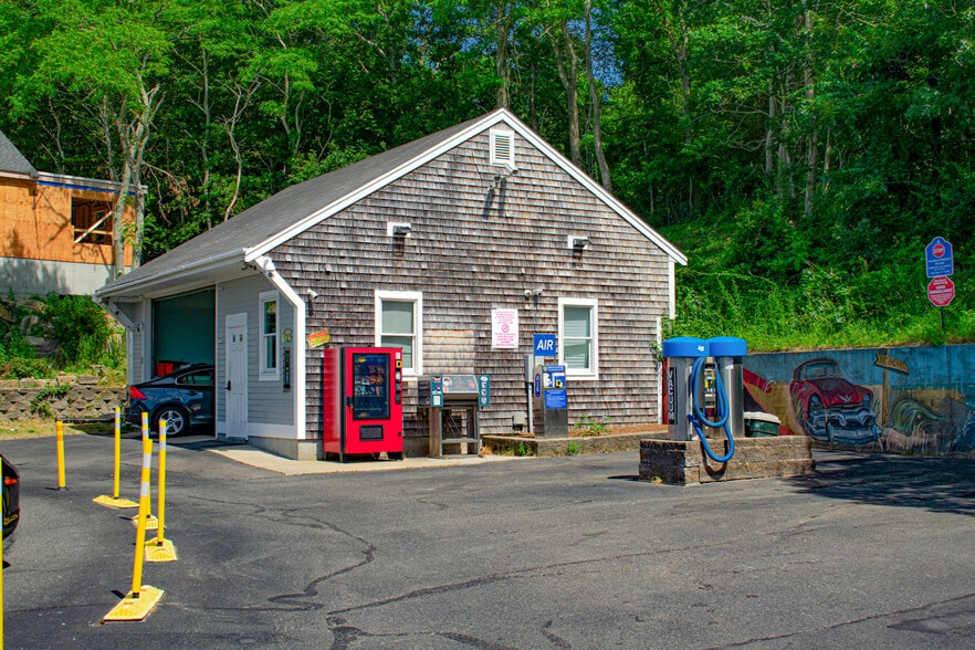 Primary Photo Of 7 Nells Way, Orleans Freestanding For Sale