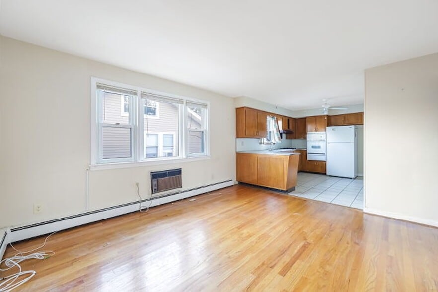 More Photos Of 715 Main St, Caldwell Storefront Retail Residential For Sale