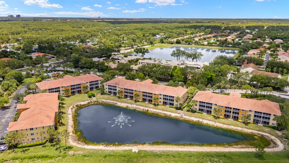 More Photos Of 10000-10030 Maddox Ln, Bonita Springs Apartments For Sale