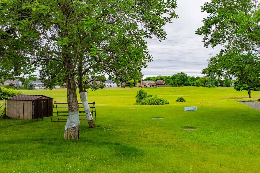 More Photos Of 6378 Mountain Rd, Niagara Falls Land For Sale