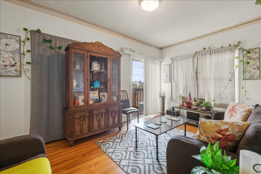 More Photos Of 570 Grand Ave, Oakland Apartments For Sale