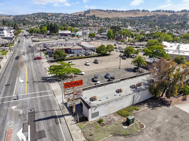 More Photos Of 15028 Hesperian Blvd, San Leandro Freestanding For Sale