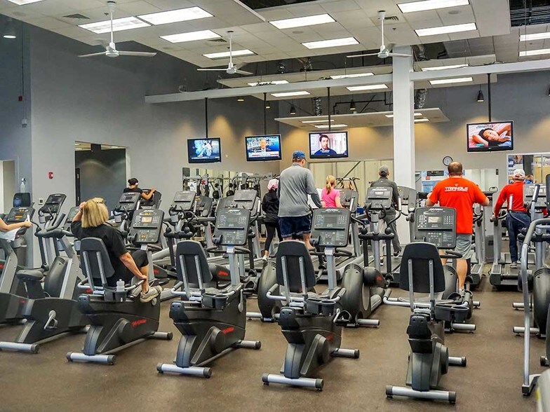 More Photos Of 1839 S Main St, Wake Forest Storefront For Lease