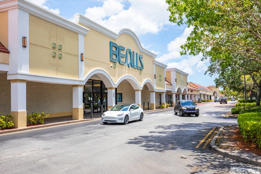 More Photos Of Southern Blvd, Wellington Unknown For Lease