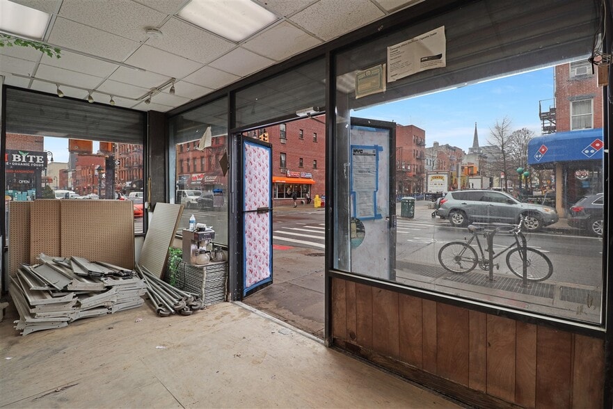 More Photos Of 147 Smith St, Brooklyn Apartments For Lease