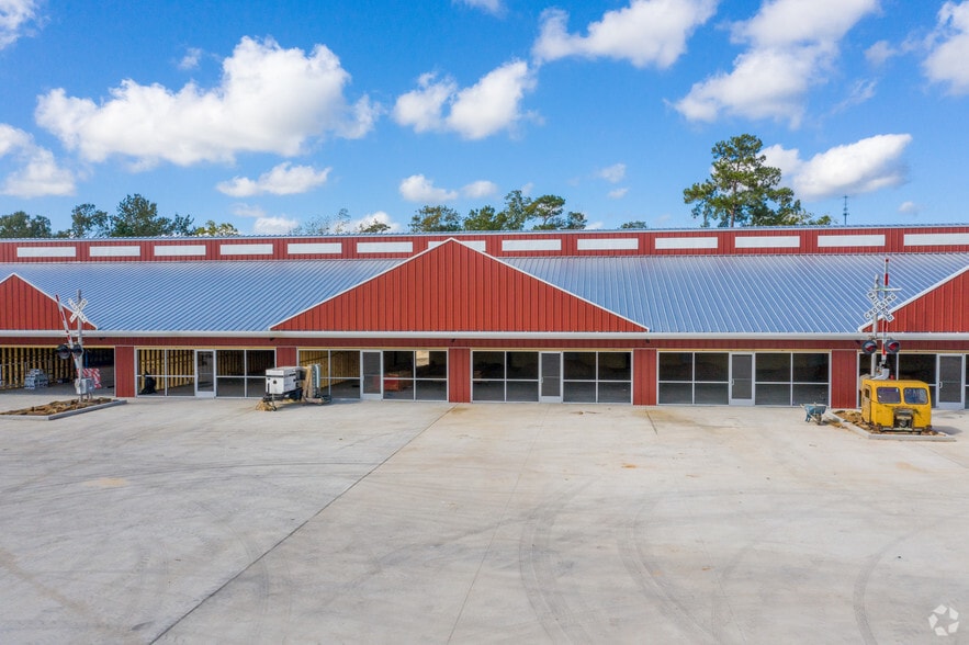 More Photos Of 10445 Eastex Freeway, Beaumont Unknown For Lease