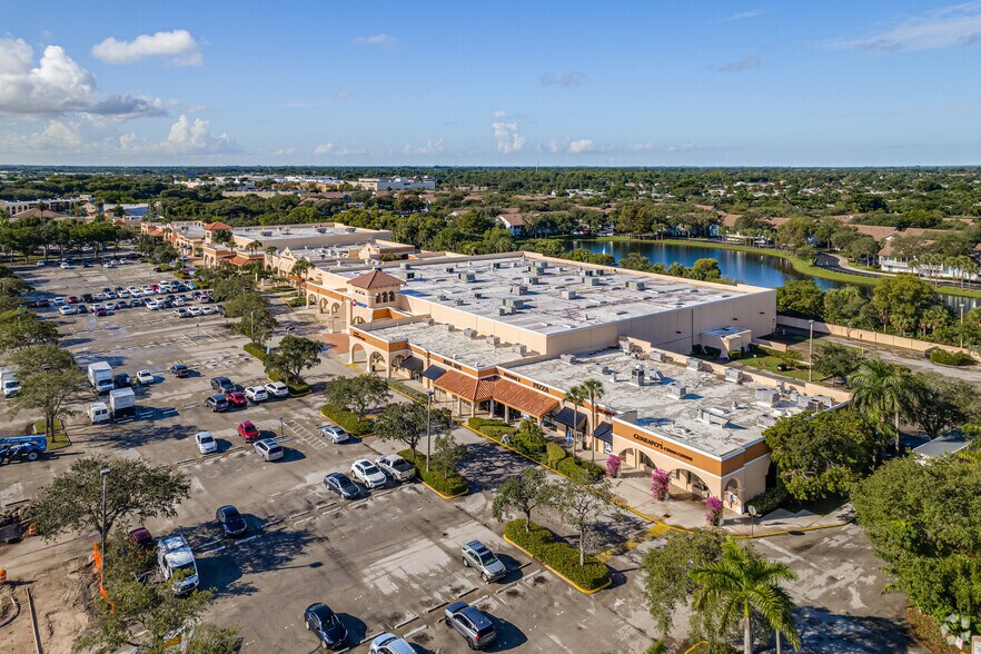 More Photos Of 1701-1797 N Congress Ave, Boynton Beach Freestanding For Lease
