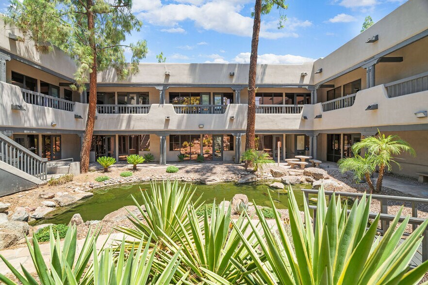 More Photos Of 301 E Bethany Home Rd, Phoenix Office For Lease