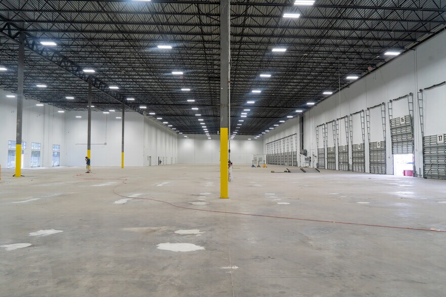 More Photos Of 3400 SW 20th St, Pembroke Park Warehouse For Lease