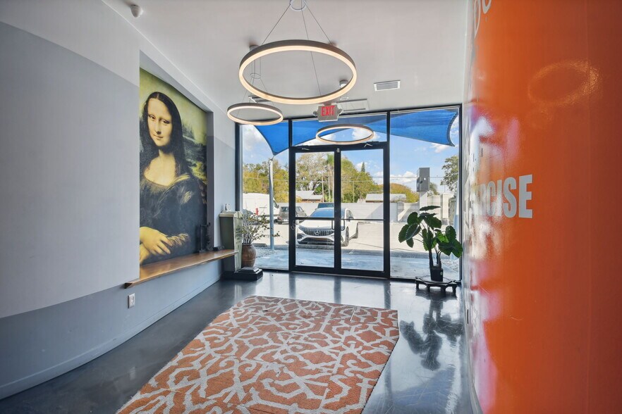 More Photos Of 3330 W Cypress St, Tampa Office For Sale