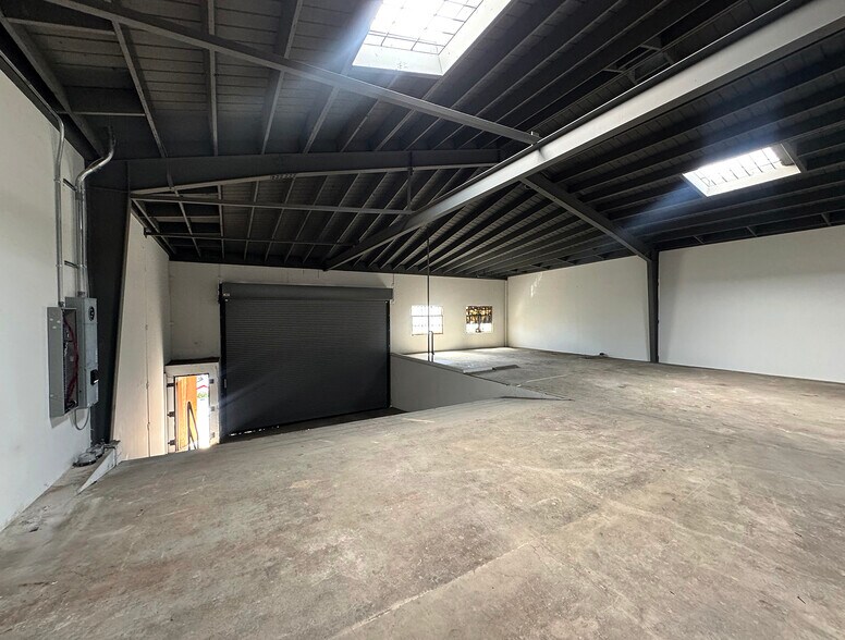 More Photos Of 5440 Alhambra Ave, Los Angeles Warehouse For Lease
