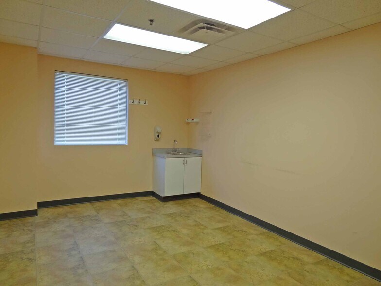 More Photos Of 1311-1319 Pineview Dr, Morgantown Medical For Lease