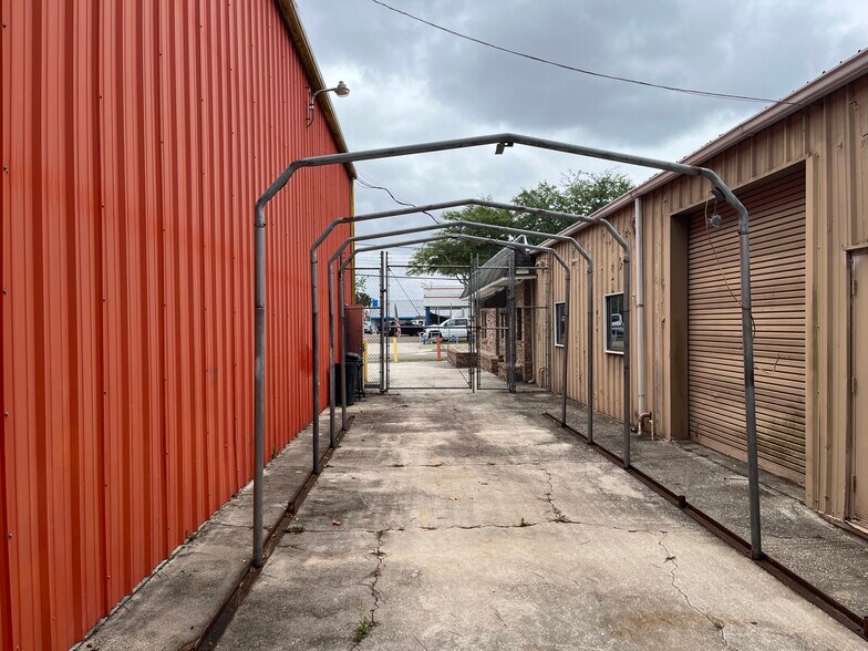 More Photos Of 5013 Park St, Jacksonville Auto Repair For Sale