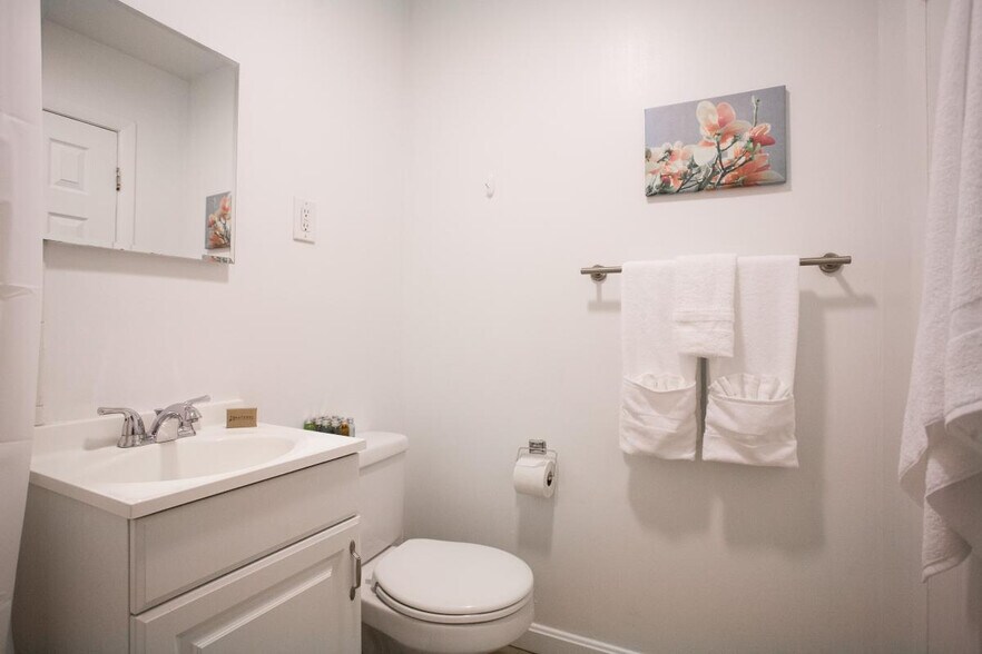 More Photos Of 527-529 Beacon St, Boston Apartments For Sale