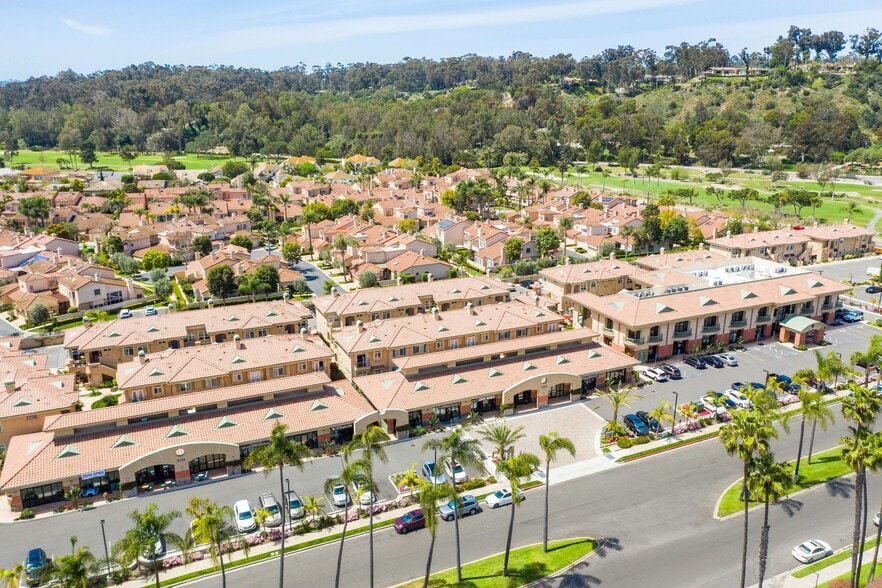 More Photos Of 5533 Cancha de Golf, Rancho Santa Fe Unknown For Lease