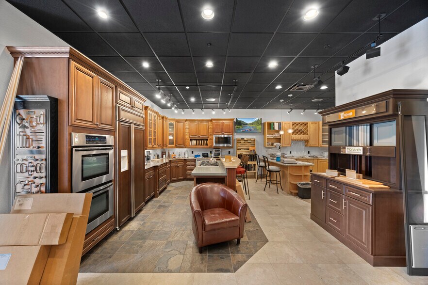 More Photos Of 1255 W 47th Ave, Denver Warehouse For Sale