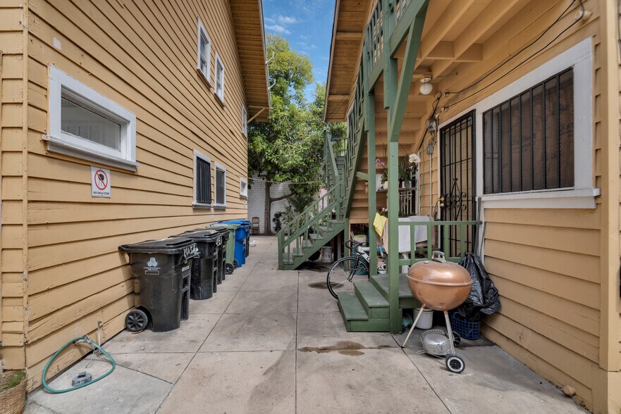 More Photos Of 2113 Venice Blvd, Los Angeles Apartments For Sale
