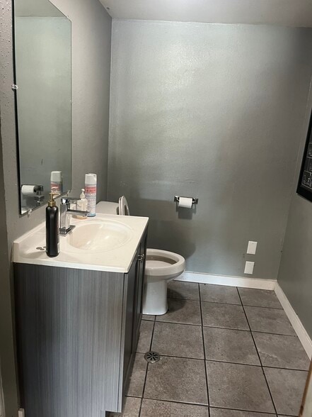 More Photos Of 1800 St Paul Ave, Waukesha Freestanding For Sale