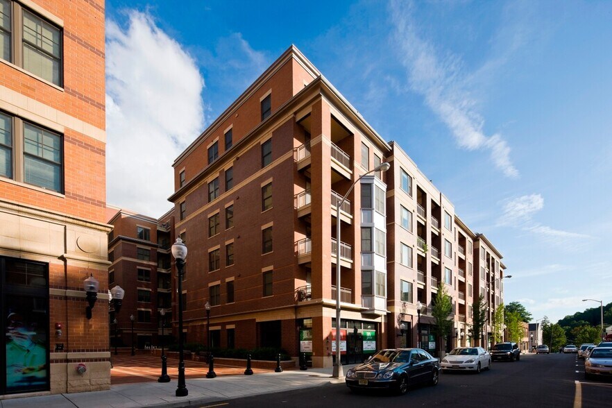 Primary Photo Of 40 Market St, Morristown Multifamily For Lease