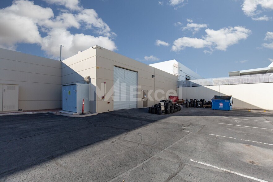 More Photos Of 6265 Saddle Tree Dr, Las Vegas Industrial For Sale