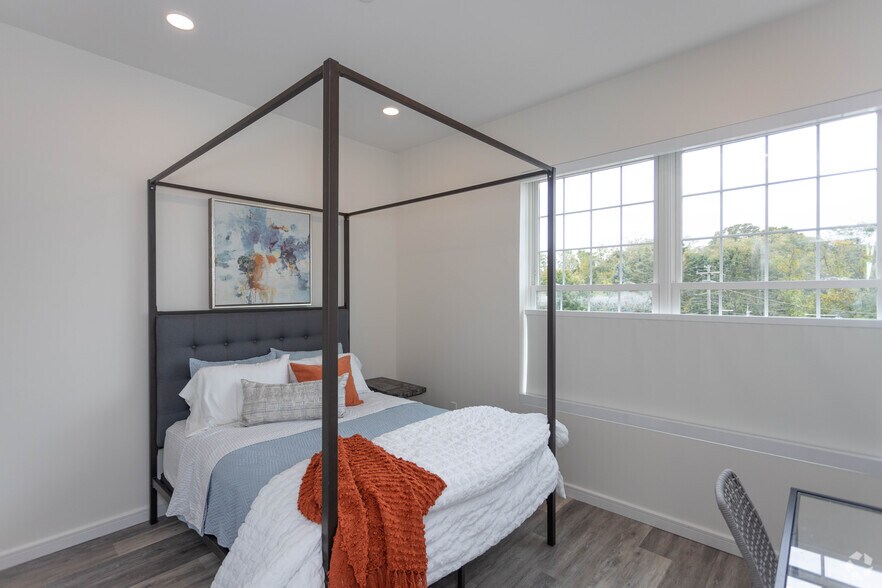 More Photos Of 1000 New York Ave, Huntington Station Apartments For Lease