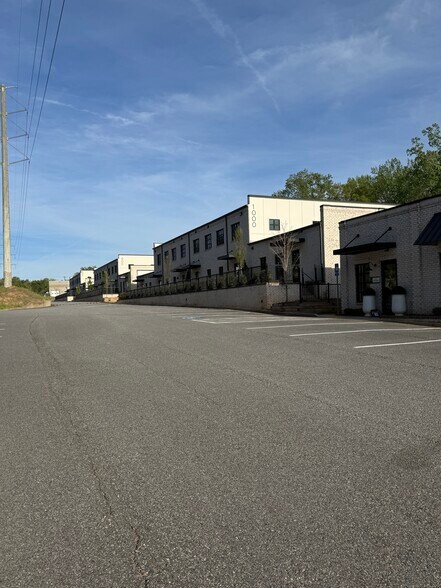 More Photos Of 6110 McFarland Station Dr, Alpharetta Office For Lease