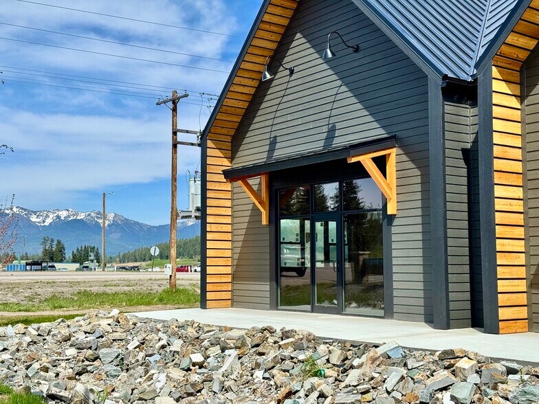 More Photos Of 101 Jewel Basin Ct, Bigfork Storefront Retail Office For Sale