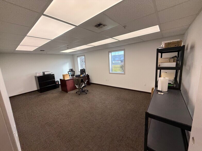 More Photos Of 2900 Sutherland Dr, Union Gap Manufacturing For Lease